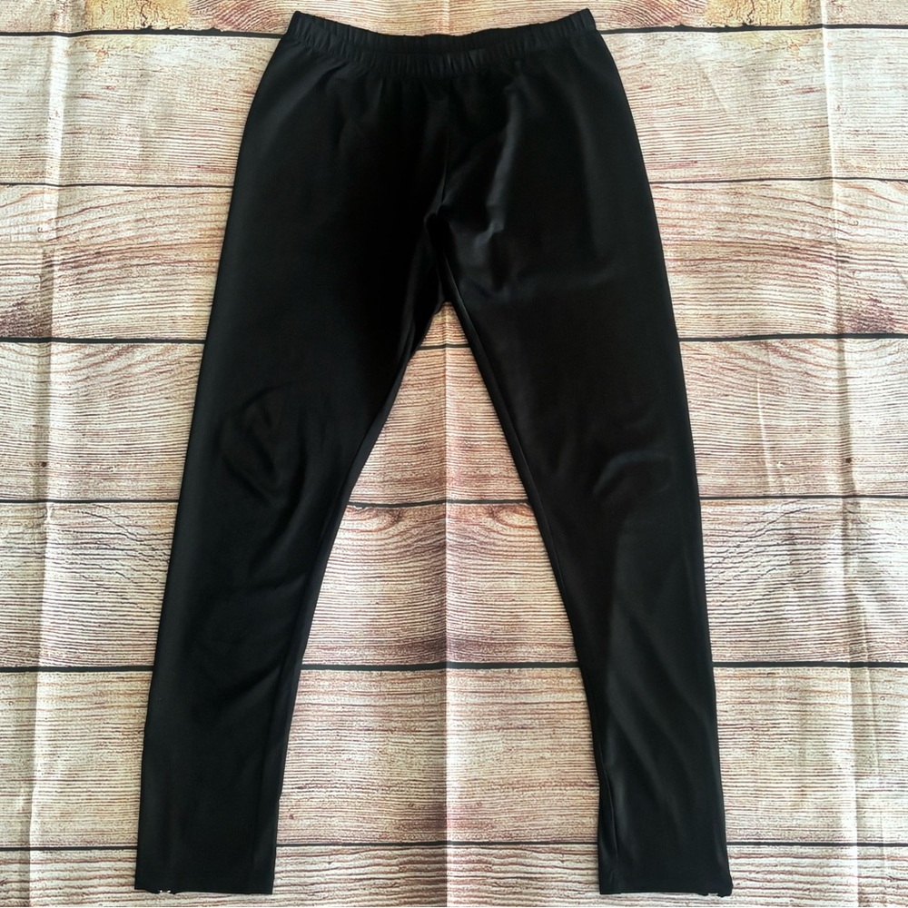 Steve Madden • Shiny Black Leggings with Zipper Accents - Size L